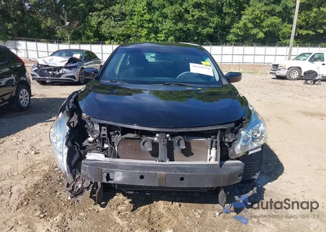 2015 Nissan Altima 2.5 S z USA, uszkodzony, nr VIN 1N4AL3AP5FN878372